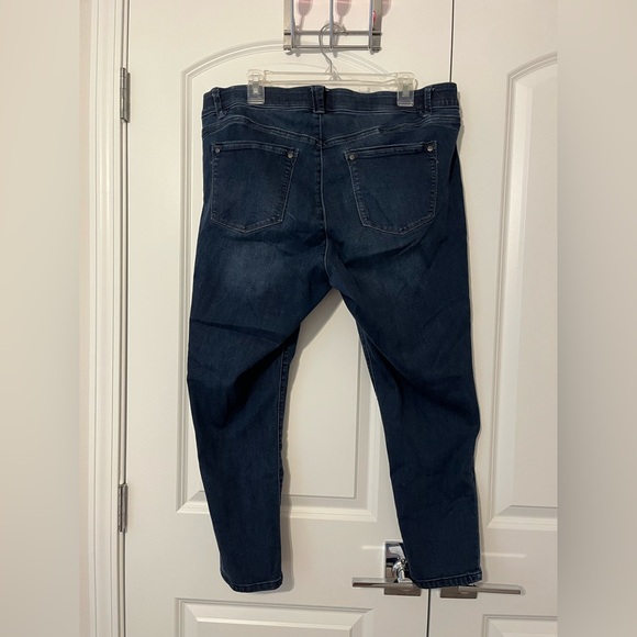 Wit & Wisdom Sophie 'Ab'Solution Stretch Ankle
Skinny Jeans - Picture 3 of 11